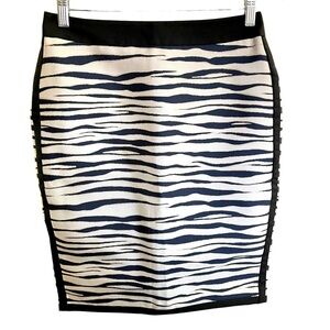 Ann Taylor Factory Women’s Zebra Side Stripes Pencil Skirt Size 2 Stretch EUC